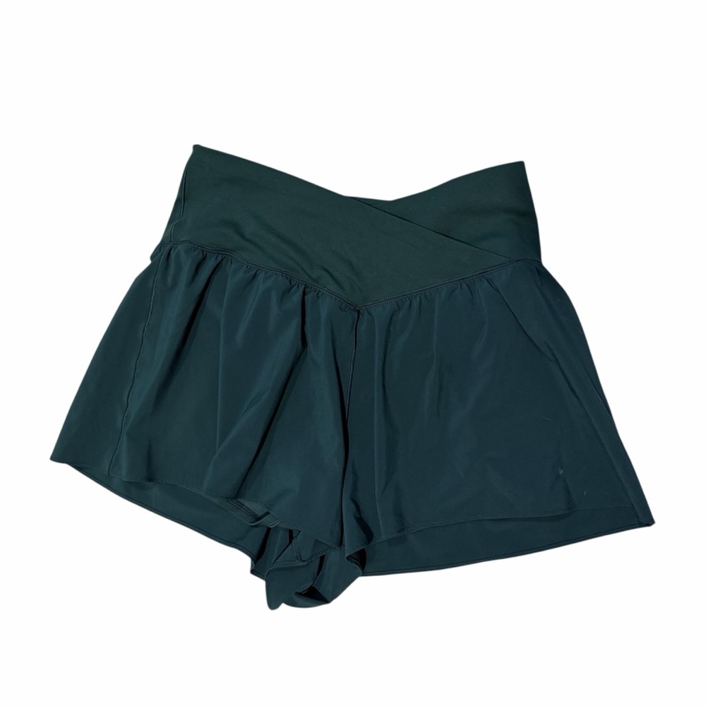 offline by aerie crossover flowy shorts size large